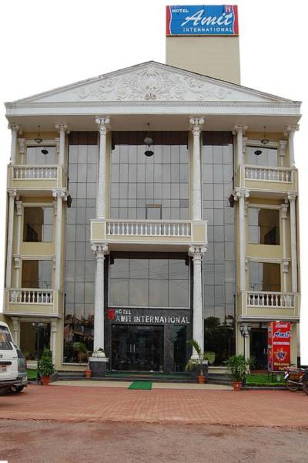 Hotel Amit International Bhilai Exteriör bild