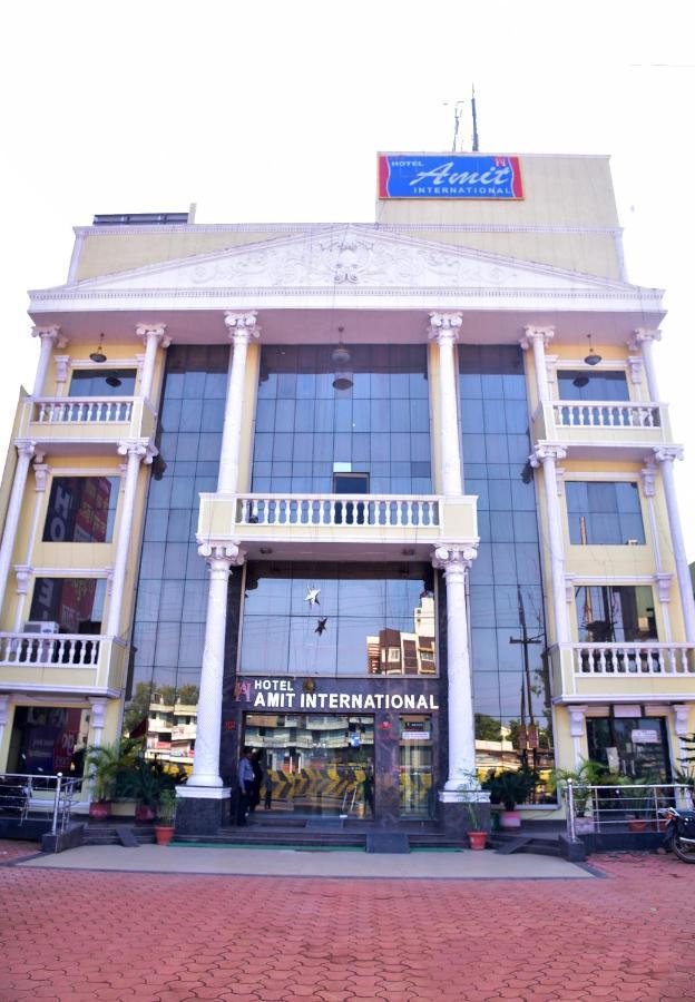 Hotel Amit International Bhilai Exteriör bild